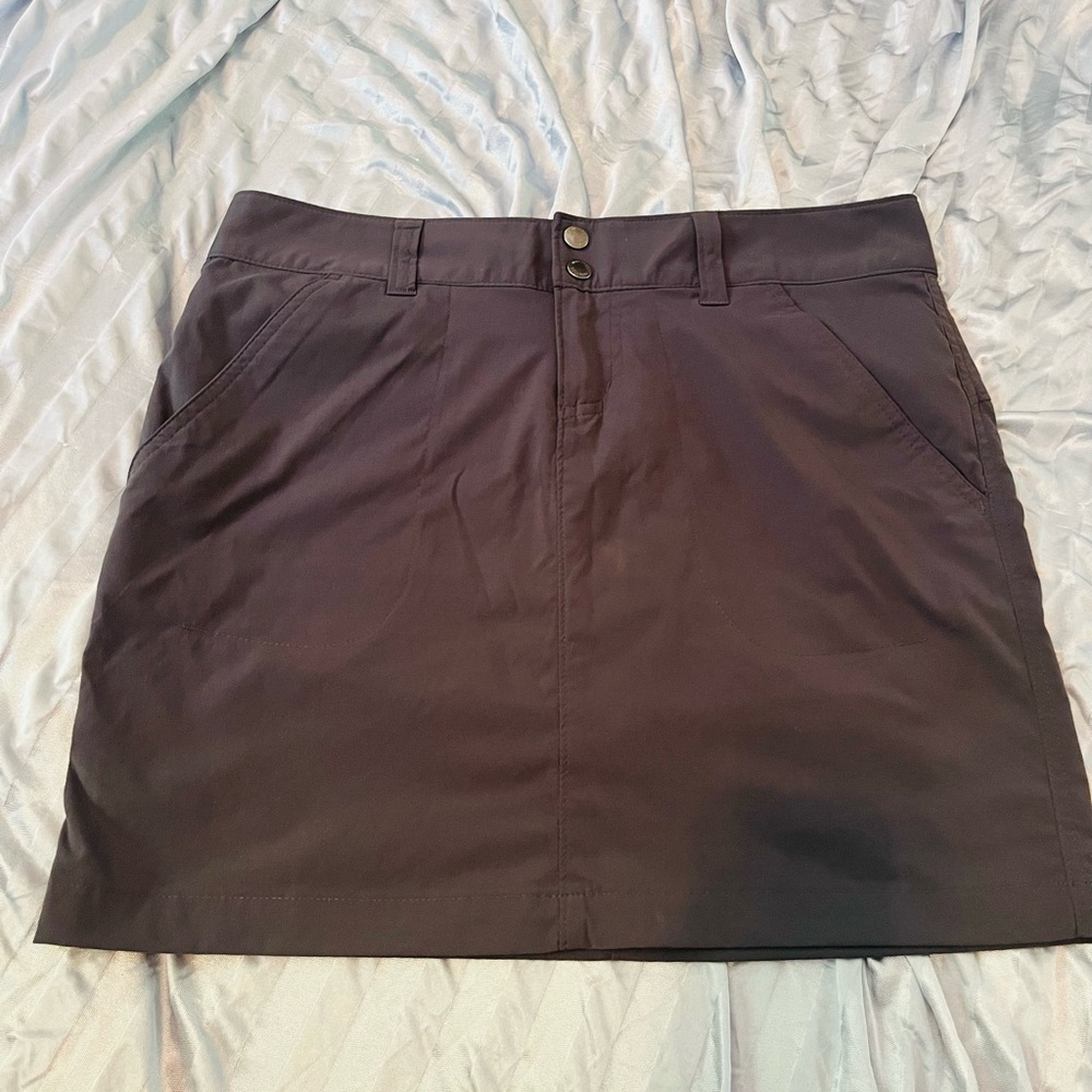Columbia Navy Skort - Active Fit